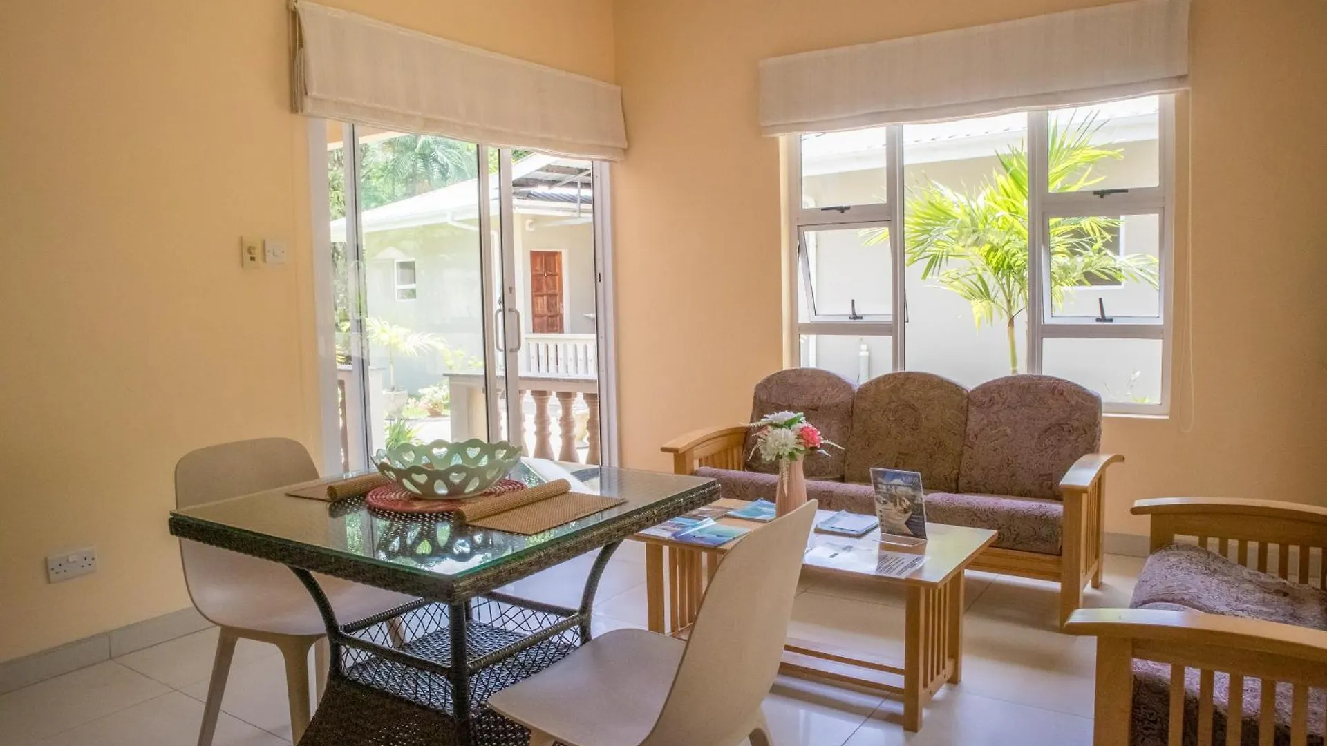 Beau Bassin Inn Baie Lazare  Baie Lazare (Mahe)