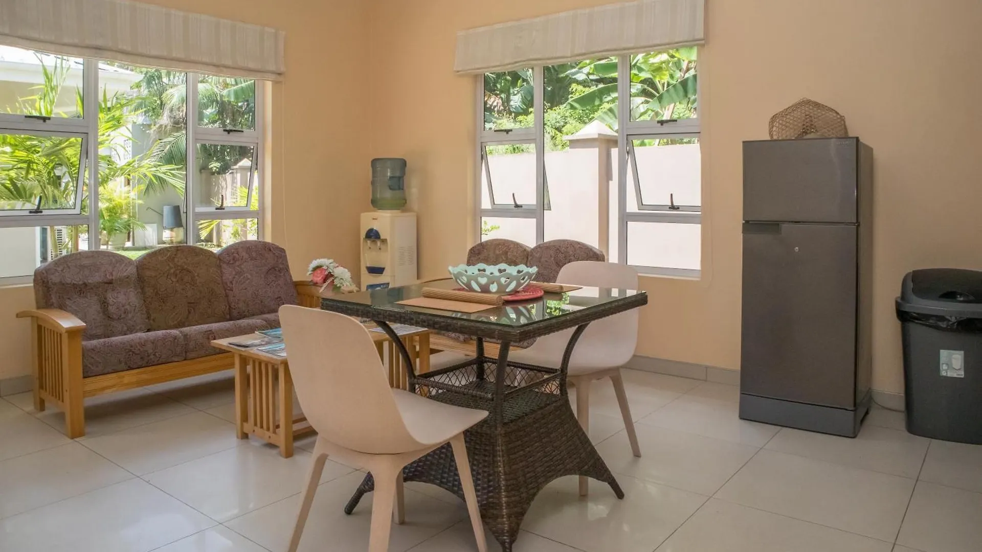 Beau Bassin Inn Baie Lazare  Апартаменты